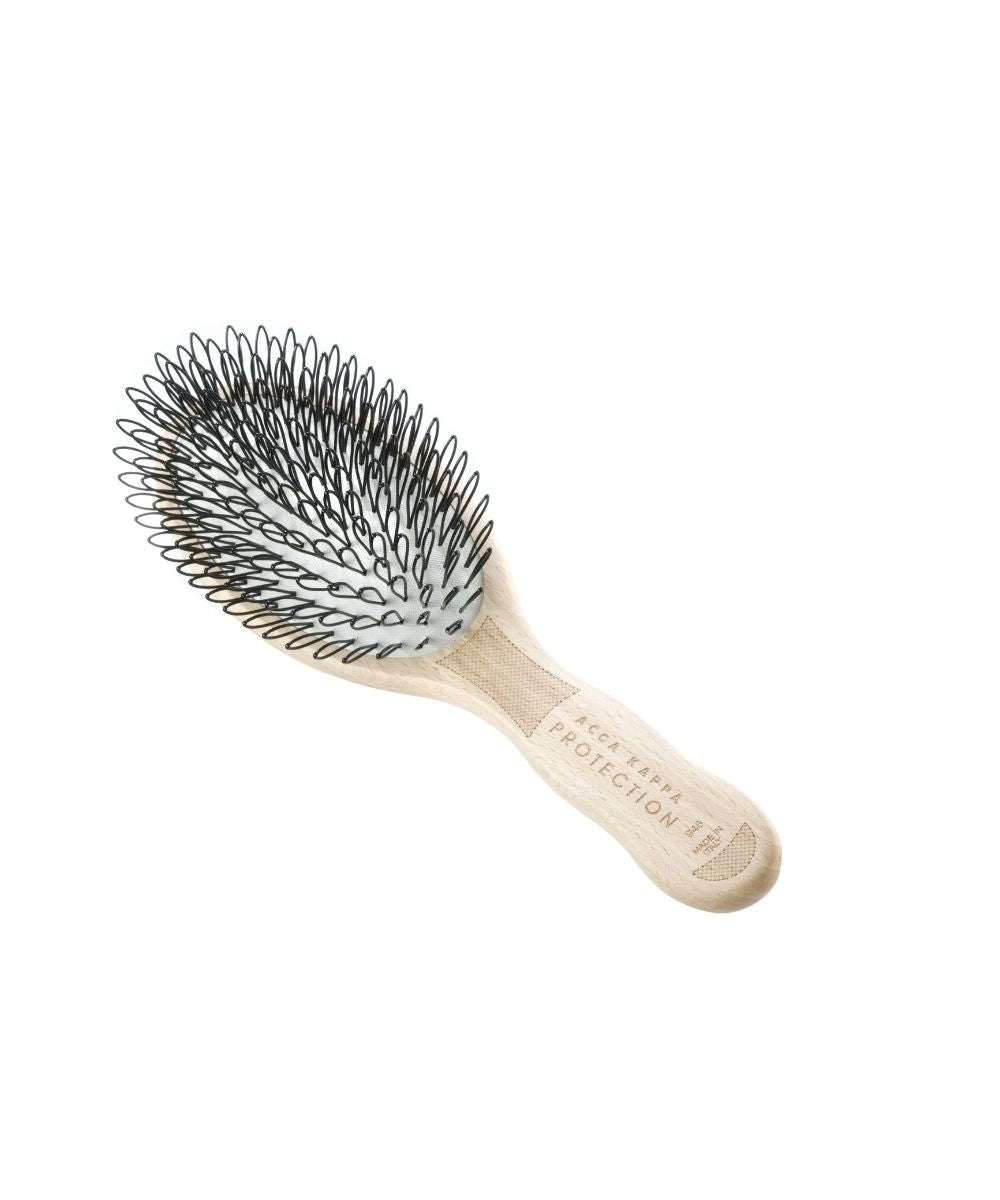 protection-oval-brush-beechwood-looped-nylon